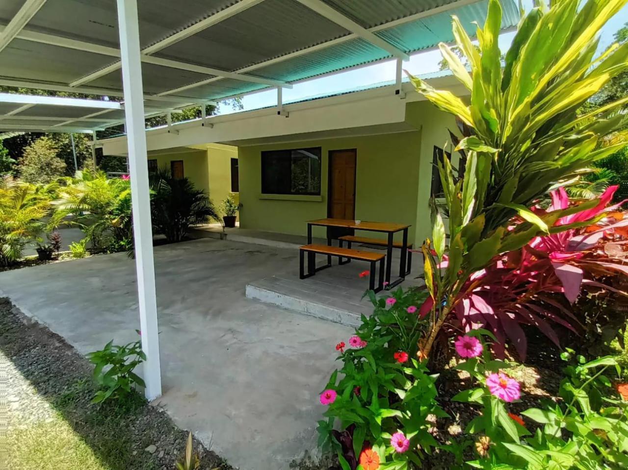 Serenity Houses Cahuita Bagian luar foto